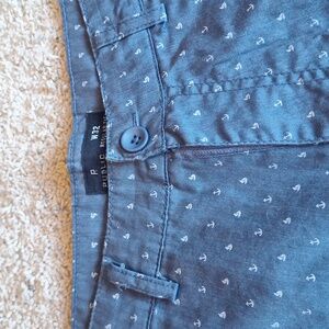 Public Record. 32 W. Blue. Regular Fit.